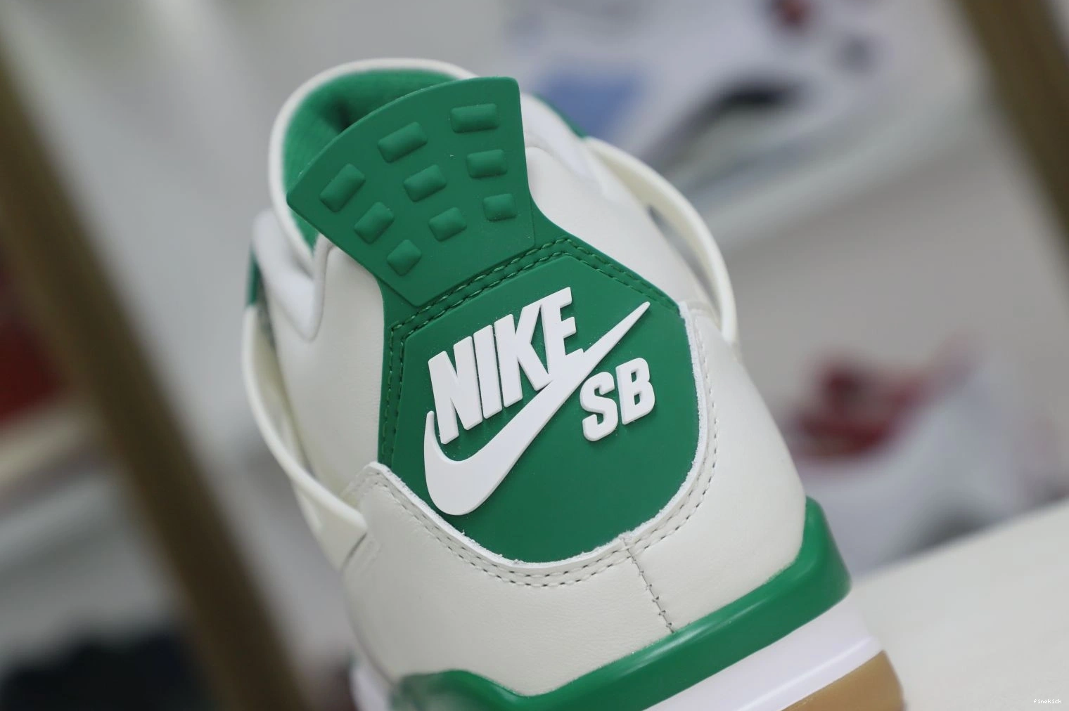 SB AIR RETRO GREEN' 'PINE JORDAN NIKE 4 X 0801